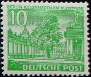 Briefmarke Berlin Michel 47